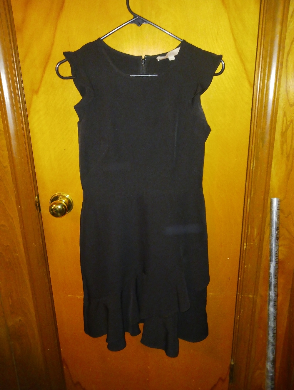 Ladies Besutiful Black Ruffle Hem Dress